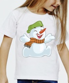 Новогодняя футболка "Снеговик с шарфом" с принтом на сайте mosmayka.ru