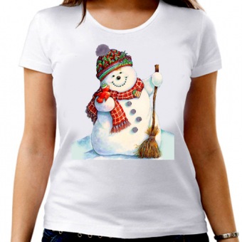Новогодняя футболка "Снеговик с метлой" женская с принтом на сайте mosmayka.ru